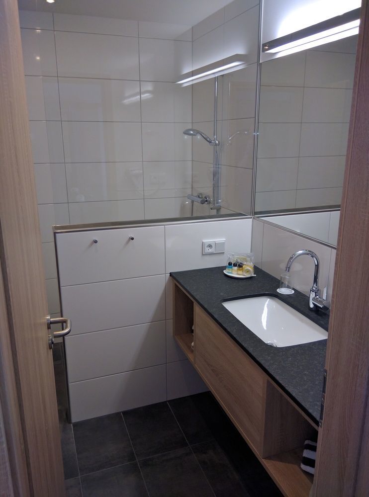 Hotel Zur-Borke Neuenrade Ngoại thất bức ảnh